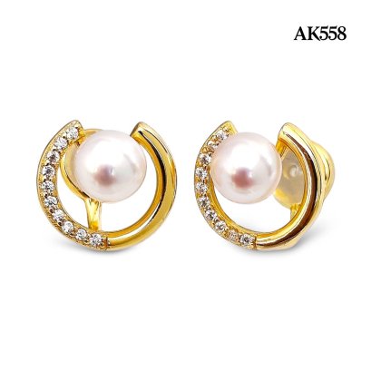 Approx. 5.5 mm, Hanamomo, Akoya Pearl, Crescent Moon Pearl Earcuff