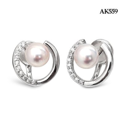 Approx. 5.5 mm, Hanamomo, Akoya Pearl, Crescent Moon Pearl Earcuff