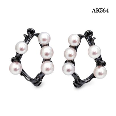 Approx. 5.0 mm up, Hanamomo, Akoya Pearl, Art Nouveau Pearl Wreath Stud Earrings