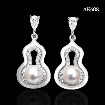Approx. 6.0 mm, Hanamomo, Akoya Pearl, Pearl in Gourd Stud Earrings