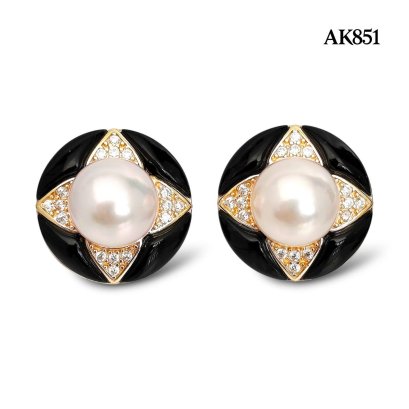 Approx. 8.0 mm, Hanamomo, Akoya Pearl, Art Deco Flower Black Enamel Paint Stud Earrings