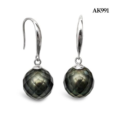 8.6 mm and 9.0 mm, Hanashinju, Tahitian Pearl, Fish Hooks Pearl Earrings