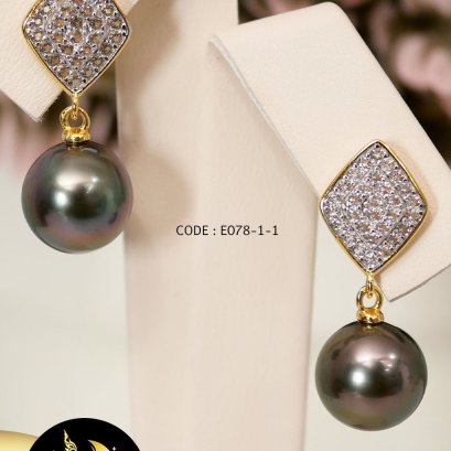 ต่างหูติดหูข้าวหลามตัด ห้อยมุกตาฮิติ ตัวเรือนเงินแท้ชุบทองประดับพลอยแท้ White Topaz /E588