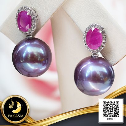 ต่างหูทับทิมล้อมเพชร Jacket หางหนู ห้อยไข่มุก Edison น้ำจืดคัดเกรด สีม่วง ทรงกลม Off-Round ขนาด 12 mm เกรด  AA- AA+ ตัวเรือนต่างหูแบบ Jacket สามารถถอดส่วนห้อยออกได้ เงินแท้ 92.5 ชุบทองคำขาว ประดับทับทิม และพลอยแท้ White Topaz รวม 1.25 ct / 19.1.65