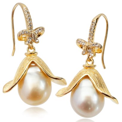 ต่างหูโบว์ลูกไม้ประดับเพชร ห้อยไข่มุก South Sea
