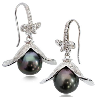 ต่างหูโบว์ประดับพลอยแท้ห้อยลูกไม้ไข่มุก Tahitian Pearl