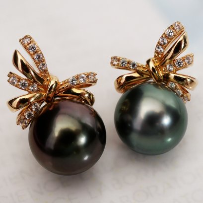 (PSL) Approx.8.5 mm, Aurora Peacock, Bow Pearl Stud Earrings