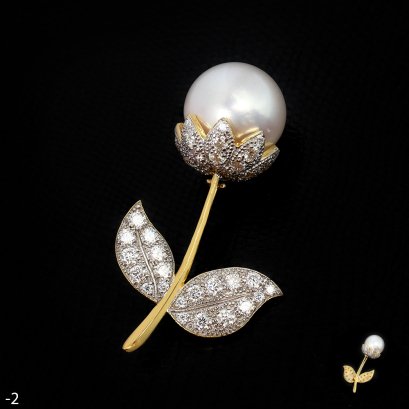 Approx. 14.0 mm, White South Sea Pearl, "White Pearl Tulip" Pearl Brooch