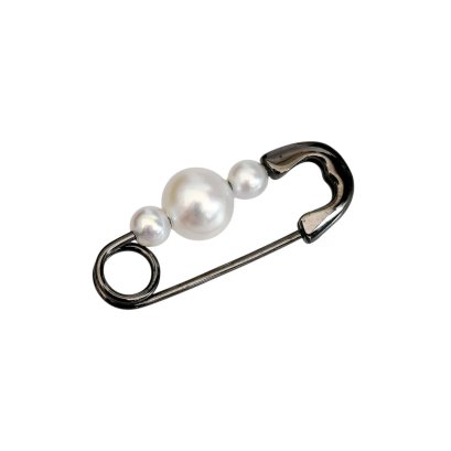 Approx. 3.5 - 6.5 mm, Freshwater Pearl, Three Pearls Safety Pin Brooch