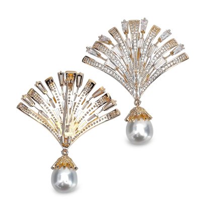 Approx. 11.0 - 12.0 mm, White South Sea Pearl, Peacock Tail CZ Dangle Pearl Alloy Brooch