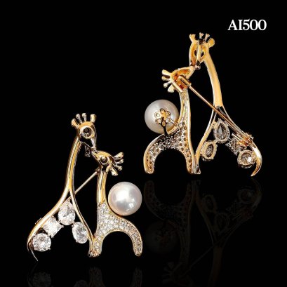 Approx. 9.0 - 10.0 mm, Edison Pearl, Giraffe Pearl Alloy Brooch