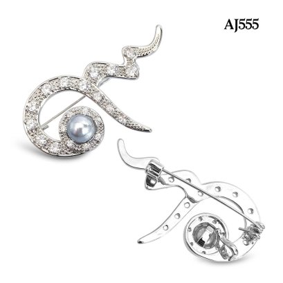 Approx. 8.0 mm, Akoya Pearl, ๙ Pearl Brooch