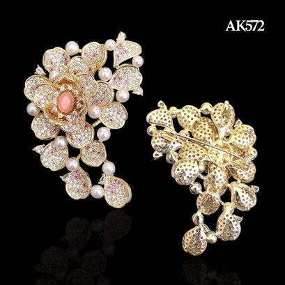 Approx. 3.0 - 4.5 mm, AK Pearl, Flower Pearls Alloy Brooch