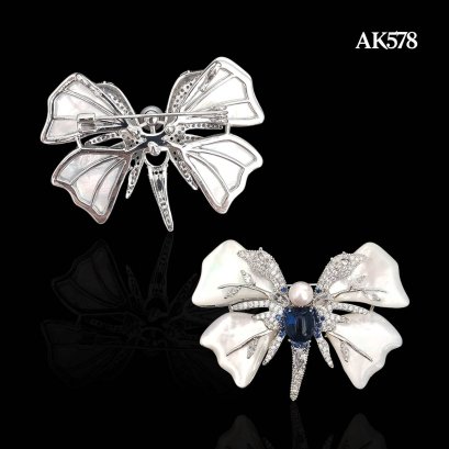 Approx. 5.5 mm up, Hanamomo, Akoya Pearl, Butterfly MOP Wings Pearl Alloy Brooch