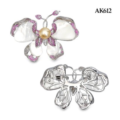 Approx. 10.0 mm, Gold South Sea Pearl, MOP Butterfly Pearl Alloy Brooch