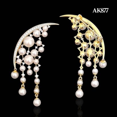 Approx. 4.0 - 8.0 mm, AK and Freshwater Pearl, Crescent Moon Pearls Brooch