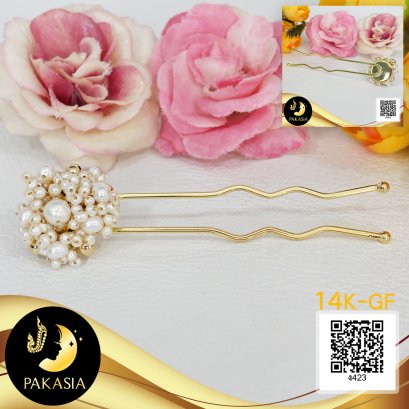 ปิ่นปักผมดอกผกากรอง ประดับไข่มุกน้ำจืดคัดเกรด สีขาว ทรงกลม ขนาด 2-5 mm เกรด AA+ ตัวเรือนปิ่นปักผม Gold Filled 14k / 14.7.64