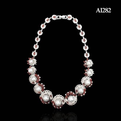 9.1 - 12.0 mm, White South Sea Pearl, Garnet Peacock Plume Pearl Necklace