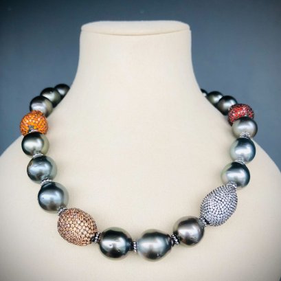 Approx. 12.0 - 14.0 mm, Tahitian Pearl, "2024 Reminder Collection - Happiness" Station Pearl Necklace