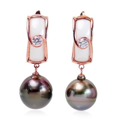ต่างหู Ceramic ประดับเพชร ห้อยไข่มุก Tahitian Pearl