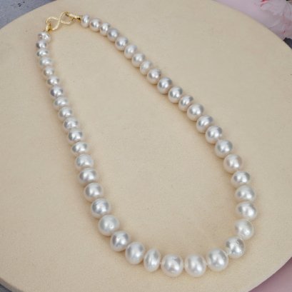 9.23-12.95 mm, White South Sea Pearl, Graduated Pearl Necklace