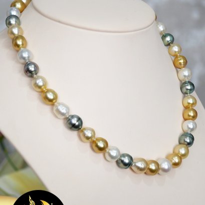 สร้อยคอไข่มุกล้วน ไล่ระดับ (Graduated Necklace) ความยาวประมาณ 24" ไข่มุก South Sea และตาฮิติน้ำเค็มคัดเกรด สีมัลติคัลเลอร์ (ขาว-ทอง-ดำ) ทรงบารอก ขนาด 8-10 mm เกรด AA ตัวเรือนตะขอ Stopper บอลเกลี้ยง สร้อยปรับรูดได้ ปลายสร้อยห้อยลูกตุ้มจิ๋ว / 26.5.64