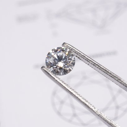 (IGI) 8.25 - 8.29 x 5.14 mm, Laboratory Grown Diamond (Round Brilliant, CVD, 2.17 ct, E, VVS 2)