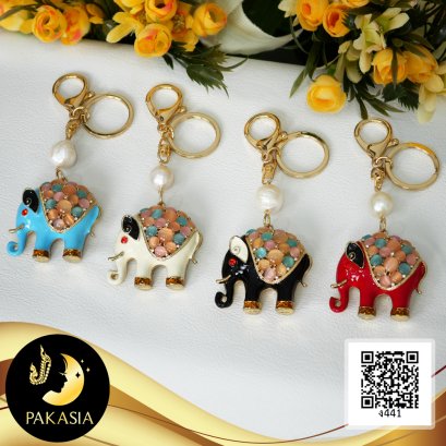 พวงกุญแจช้างน้อยหัวเซรามิกตัวประดับลูกปัดหลากสี (คละสี) คั่นไข่มุก