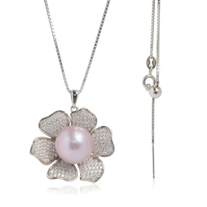 จี้ไข่มุก "ดอกลีลาวดีใหญ่" ไข่มุก Edison