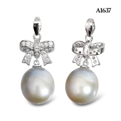 10.6 mm, Tahitian Pearl, Bow CZ Pearl Pendant