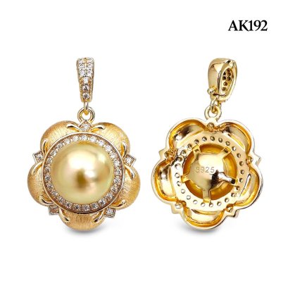 Approx. 9.0 mm, Gold South Sea Pearl, Flower Pearl Pendant