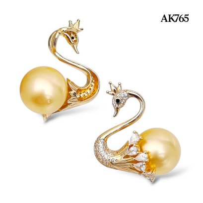 Approx. 11.0 mm, Gold South Sea Pearl, Swan Pearl Pendant