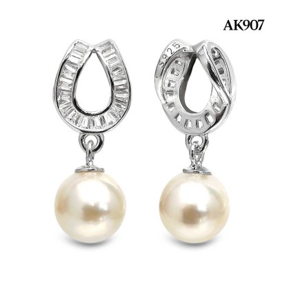 Approx. 7.0 mm up, Moonlight, Akoya Pearl, Horseshoe Dangle Pearl Pendant