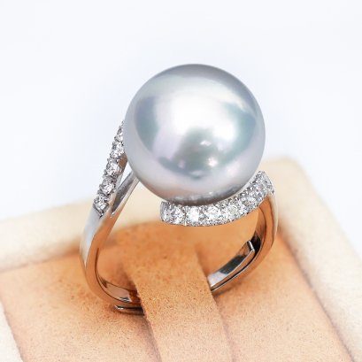 12.53 mm, Gray Feline, Tahitian Pearl, Diamond Embrace Pearl Ring