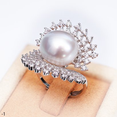 Approx. 10.0 mm, White South Sea Pearl, Wing of Gems Solitaire Pearl Ring