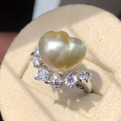 Approx. 10.0 - 12.0 mm, Brown Sugar Lot, Gold South Sea Pearl, Solitair Pearl Fancy Shaped Half Halo Ring