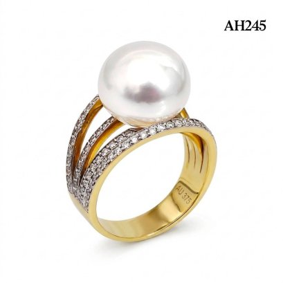 12.6 mm, White South Sea Pearl, Four Stripes Diamond Paved Solitaire Pearl Ring