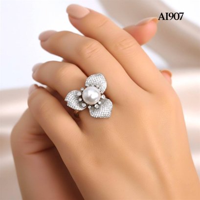 Approx. 10.0 mm, White South Sea Pearl, Solitaire Pearl Bunga Raya CZ Paved Ring