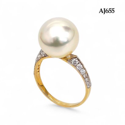 12.8 mm, Gold South Sea Pearl, Solitaire Pearl Ring Shoulder Diamond Paved