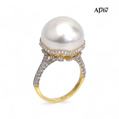 14.7 mm, White South Sea Pearl, Solitaire Pearl Royal Cup Shoulder Zircon Paved Ring