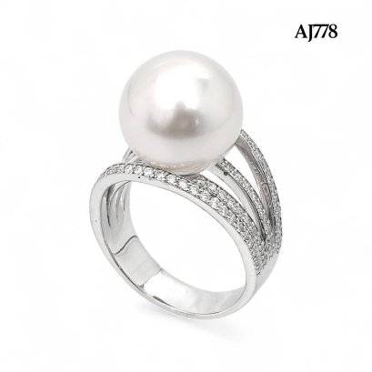 13.3 mm, White South Sea Pearl, Solitaire Pearl Four Stripes Moissanite Paved Ring