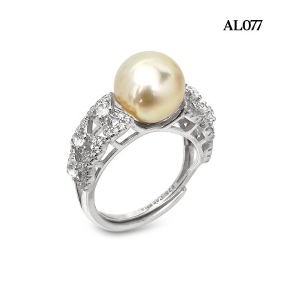 Approx. 10.0 mm, Gold South Sea Pearl, Solitaire Pearl Shoulder Bow Topaz Ring