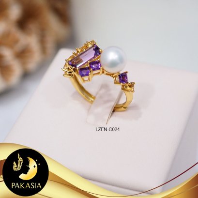 แหวนมุก Cluster ปรับไซส์ได้ มุกเม็ดเดี่ยว มุกน้ำจืดคัดเกรด สีขาว ทรง Semi-round ขนาด 8-9 mm เกรด AAA ตัวเรือนเงินแท้ 92.5 ชุบทอง  ประดับพลอยแท้ Amethyst และ Citrine จำนวน 3.8 ct. / C024