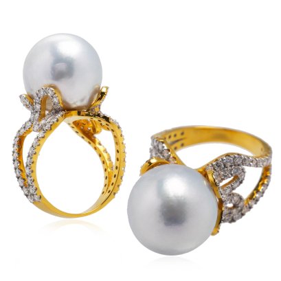 (GIA) 15.12 x 14.93 mm, South Sea Pearl , Solitaire Pearl Ring