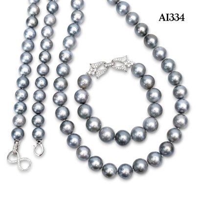 Approx. N: 10.0 - 11.8 mm, B: 11.6 - 12.5 mm, Tahitian Pearl, Graduated Pearl Necklace and Bracelet