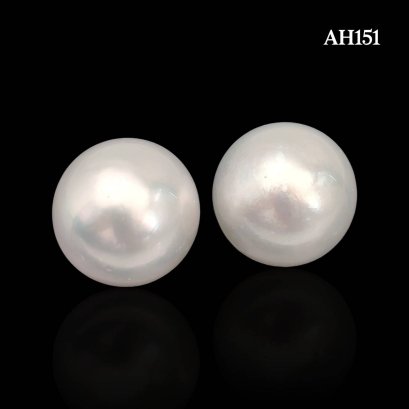 (GIA) 12.79 mm and 13.00 x 12.80 mm, Swan Lot, White South Sea Pearl, Pair Pearl