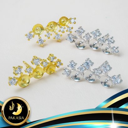 อะไหล่ตัวเรือนต่างหูไข่มุก Collection "ช่อลดา Triple Pearl" พร้อมทับหลัง ตัวเรือนขนาด 1.0 x 2.0 cm. ตัวเรือนวัสดุเงินแท้ 925 ประดับเพชร CZ ตัวเรือนมี 2 สีให้เลือก คือ ชุบสีทอง และชุบสีทองคำขาว