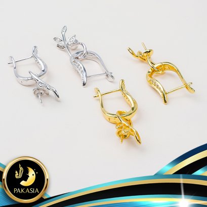 อะไหล่ตัวเรือนต่างหู Latch Back มี Jacket ส่วนห้อยใบมะกอก สำหรับห้อยไข่มุก ตัวเรือนยาว 3.0 cm. ประดับพลอยแท้ White Topaz วัสดุตัวเรือนเงินแท้ 925 ตัวเรือนมี 3 สีให้เลือก คือชุบสีทอง ชุบสีทองคำขาว และชุบสี Pink Gold