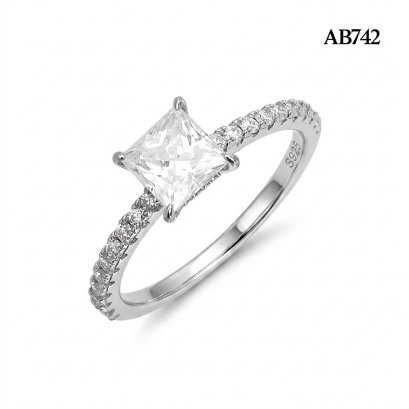 (GRA), Moissanite Princess Cut (1.0ct/D/VVS1/Ex) Four Prongs with Shoulder Moissanite Paved Ring
