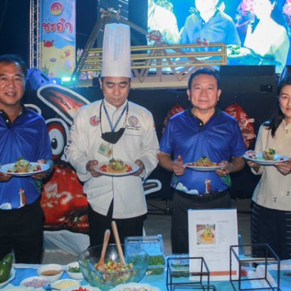 Phetchaburi invites tourists to visit the Crab Tasting Festival @ Cha-am